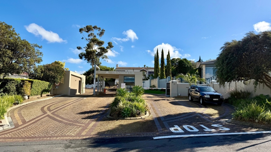 5 Bedroom Property for Sale in Dennegeur Western Cape